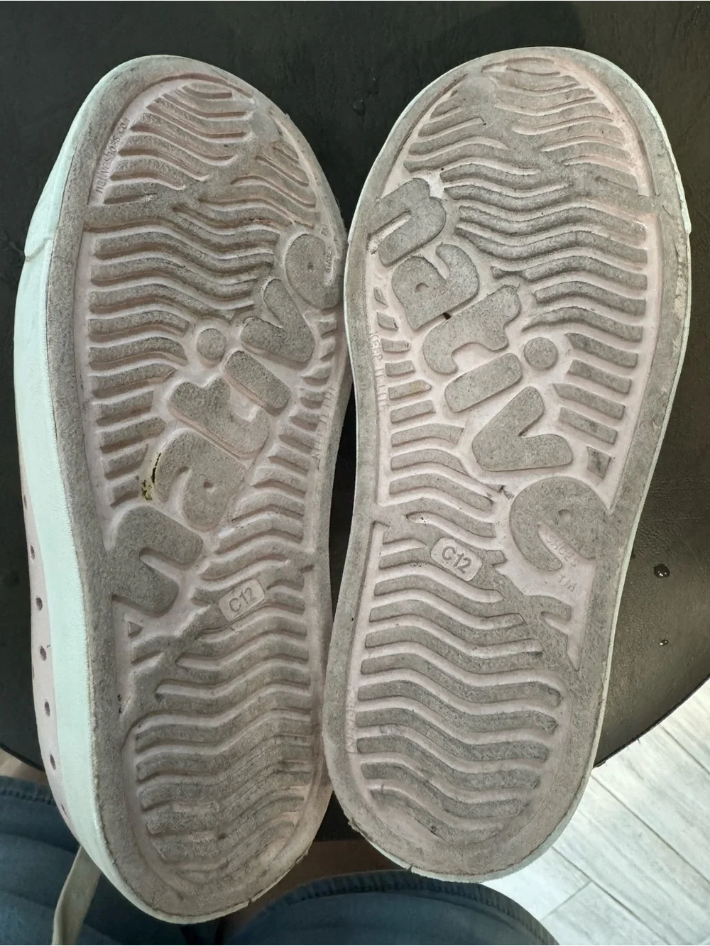 Native Jefferson Slip On Water Beach Pool Light Pink Shoes Size 12